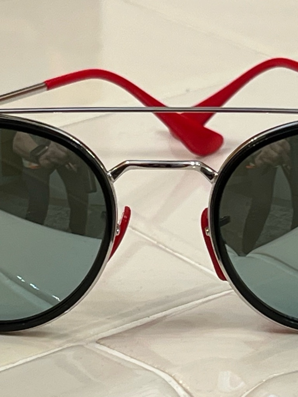 Rayban Sunglasses, Ferrari Collab, Mirrored lenses, Metal Frames - Picture 7 of 12